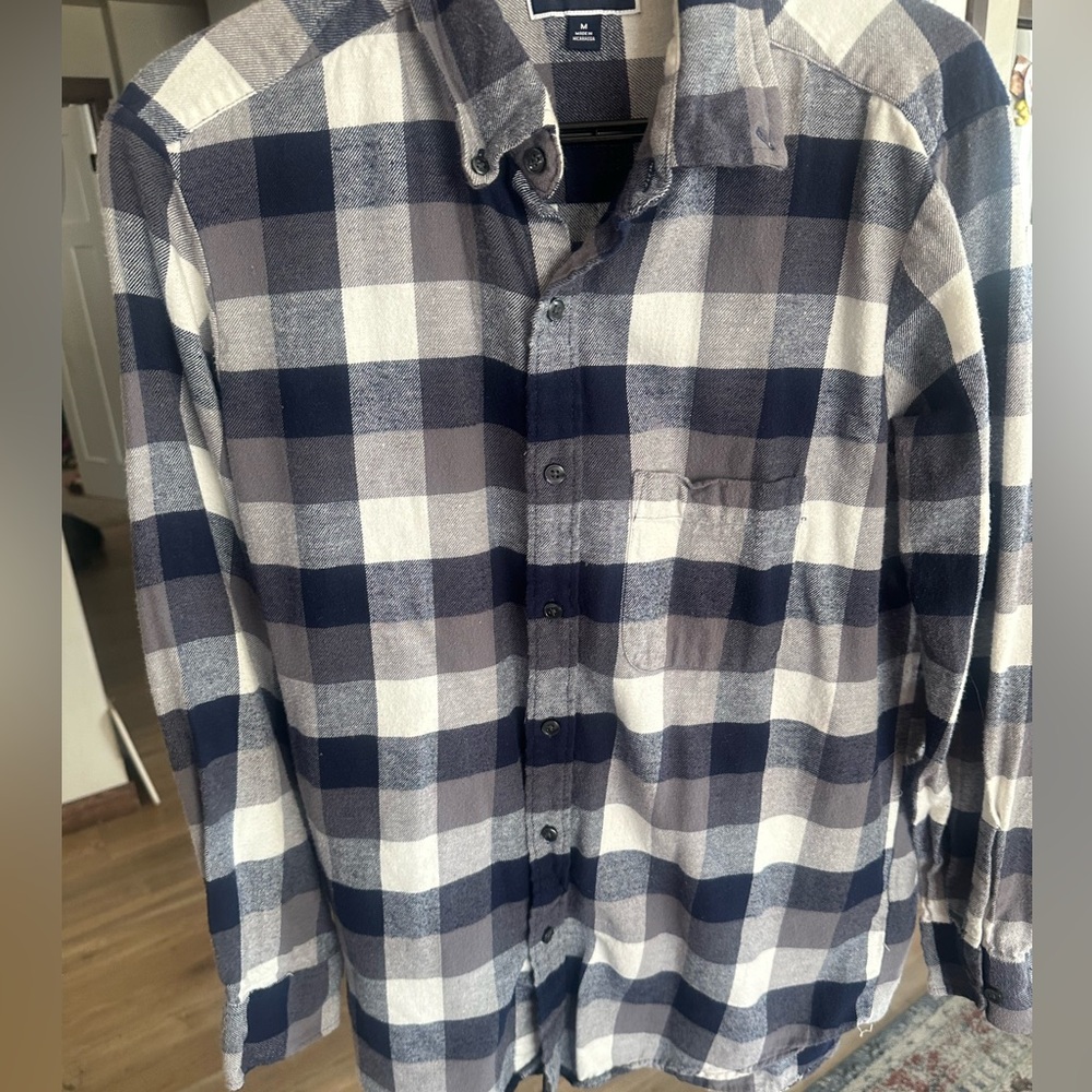 Men’s Clubroom Blue Plaid Button Up Long Sleeve Shirt Medium